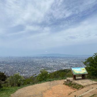 夜景スポット🌉ぼくらの広場に寄り道😆
中々楽しい山行でしたー👍