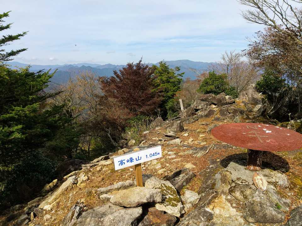 YAMAPに登録されていない山がかなり沢山ありますが、その度に激登りと激下りが登場します😱
どの山も苦労するので登録を期待します😆
全部の山が登録されたら間違いなく人気のスポットに変わりますね😄