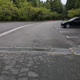 広々、駐車場🚗³₃ここから出発～。もう既に数台いたよ