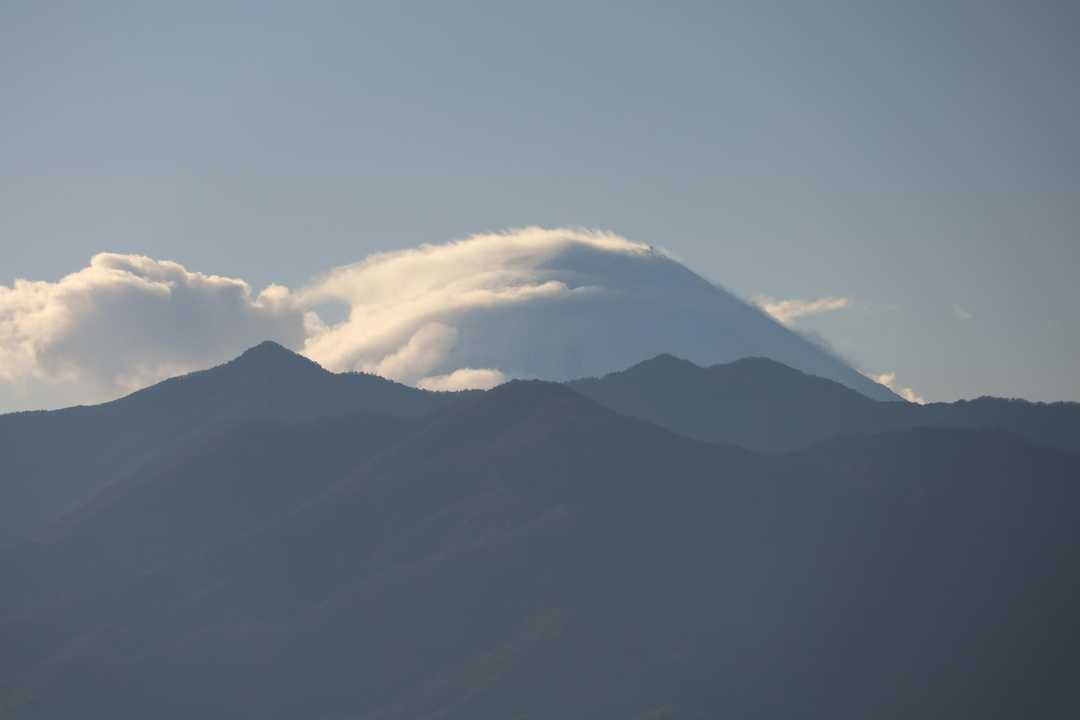 富士山をズーム。雲☁️夕方までは取れず。