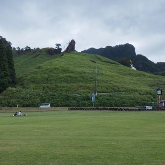 月廻り公園
すぐ前にラクダ山