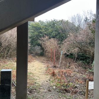 展望台下で息を整え下山します