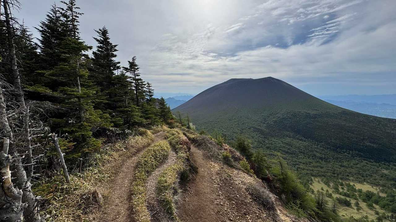 浅間山（黒斑山・蛇骨岳・仙人岳・鋸岳・前掛山）、外輪山周回 の写真 10