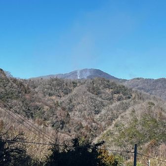 あらら、まだ燃えてる。。心配です。
