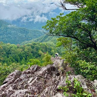 登りも慎重に
富山のお2人、戸隠の蟻の戸渡
経験した事あるって😳
ならココ余裕じゃん💦
いらん危険は避けるのか😅