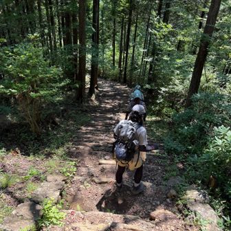 下山します