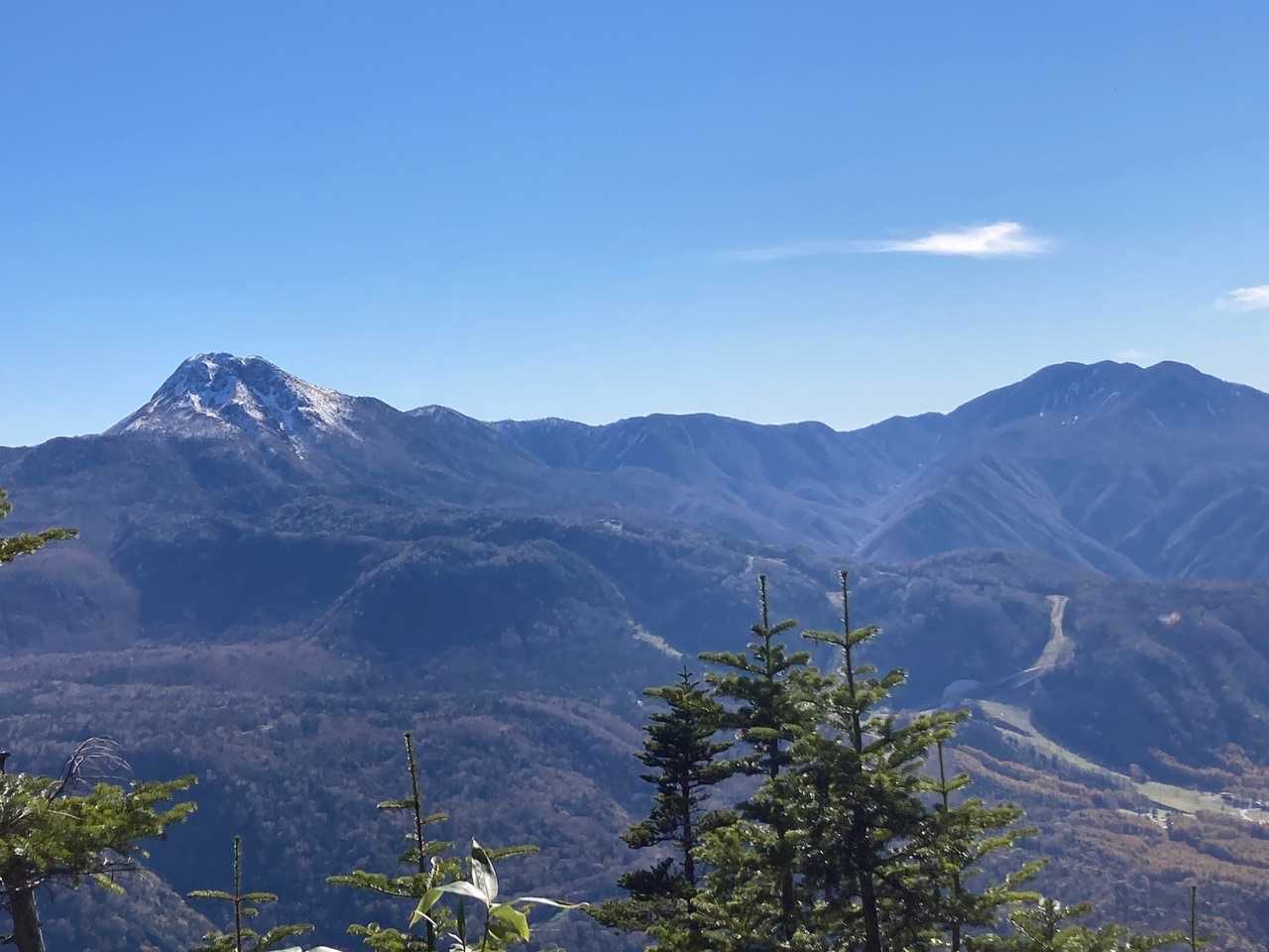 四郎岳山頂から見た景色。日光白根山と錫ヶ岳　最高👍