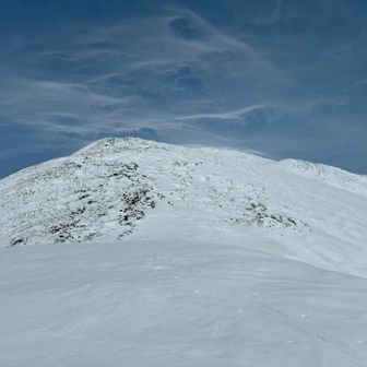 中央奥側、一瞬だけ雲間に外輪山みえたけど😍