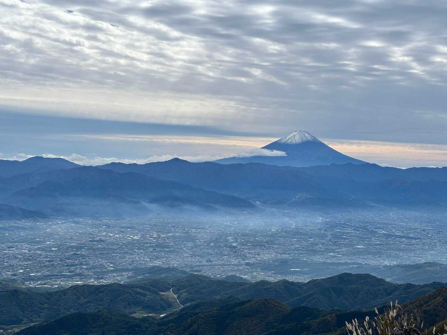 甲府盆地がよく見えます