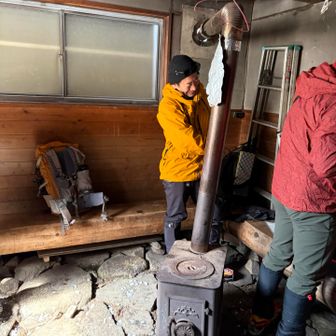 ストーブがあるなんて珍しい〜
もちろん使いませんが