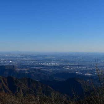 東京方面も実に綺麗に見えました。
久しぶりに快晴で絶景をたらふく見られました☺️