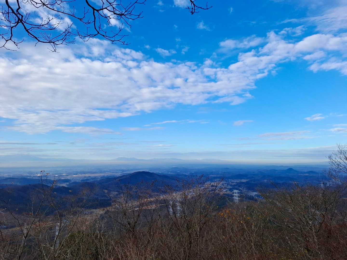 三登谷山山頂からの絶景✨
写真では不明瞭だけど
日光白根山や男体山､女峰山､那須岳🗻
