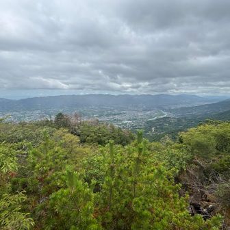 蛇紋原からの眺望。ここの景色が一番かな