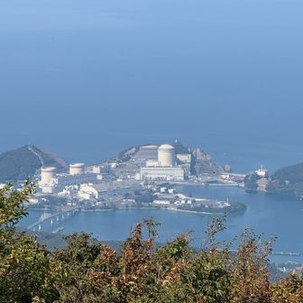 美浜原発がよく見える