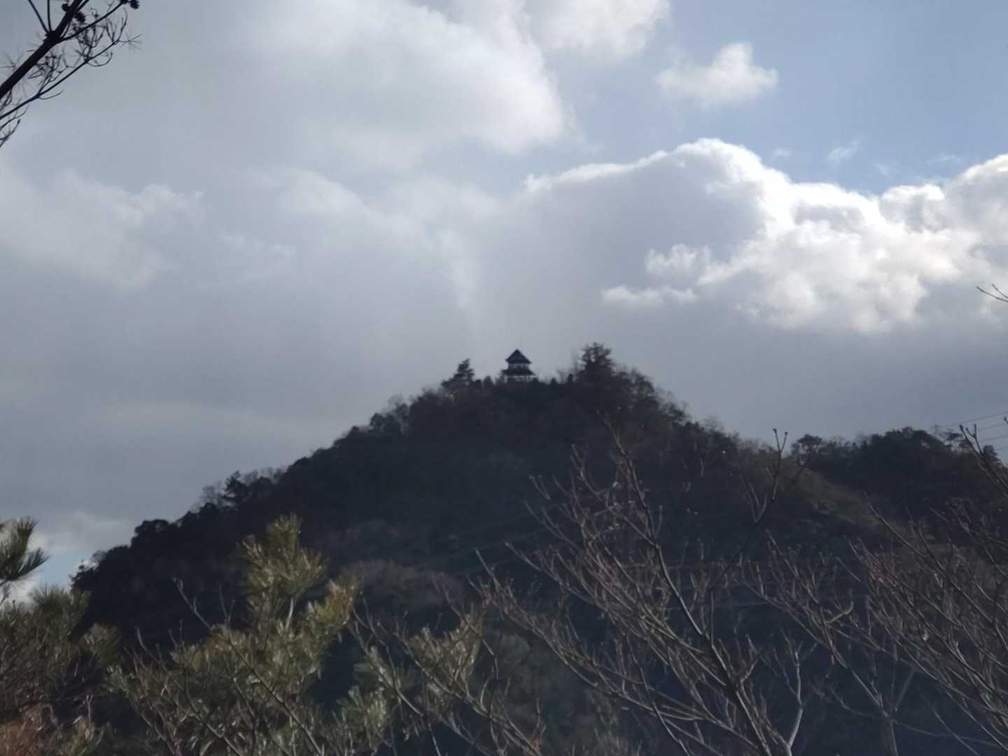 青空と猿啄城🏯
無事下山しました🤭