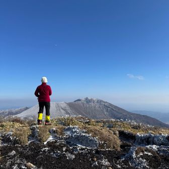 三俣山から大船山を眺む😍
