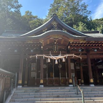 本堂でお参り✨🙏✨
登山の無事ではなく、転職先での穏便な振る舞いが出来る様にと✨