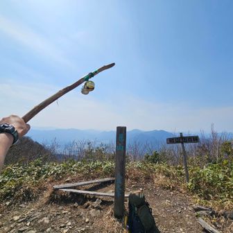 なお、杖は登山口に置いてあったものをお借りしてます。