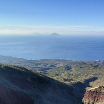 利島、新島、神津島だろうか