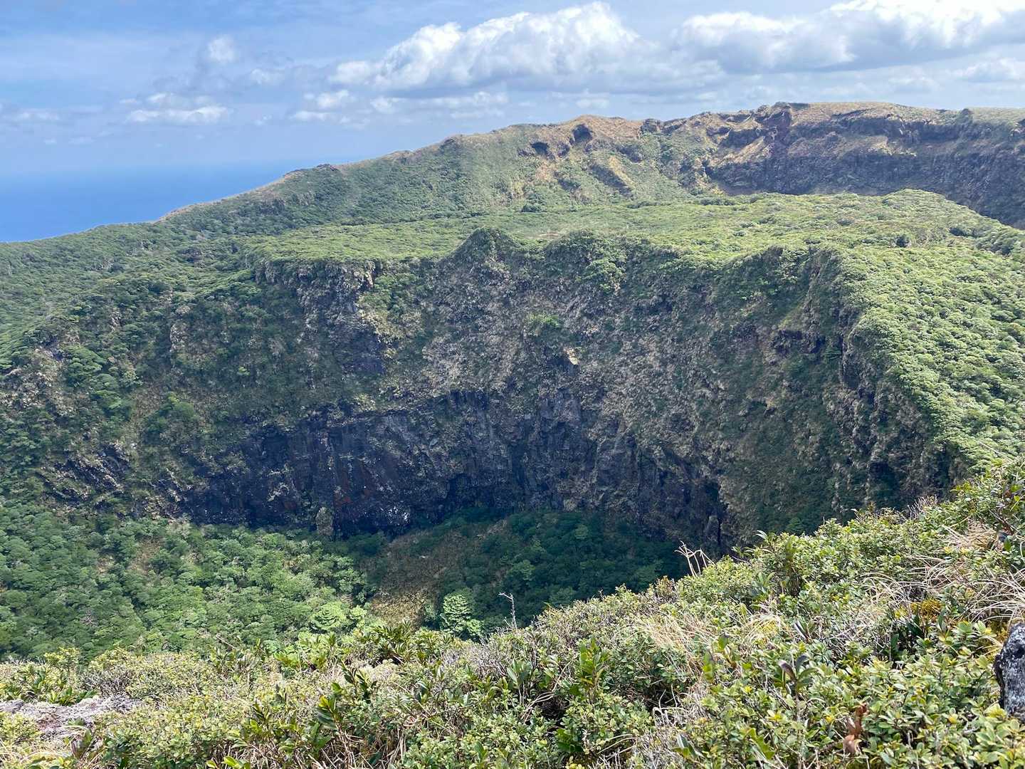 今火山噴火したらどうしよう！と考えながら歩いてました笑