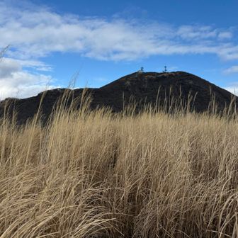 南平台から鶴見岳山頂をパシャリ