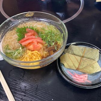 ぶっかけそうめんは出汁ががしっかり効いていて美味！