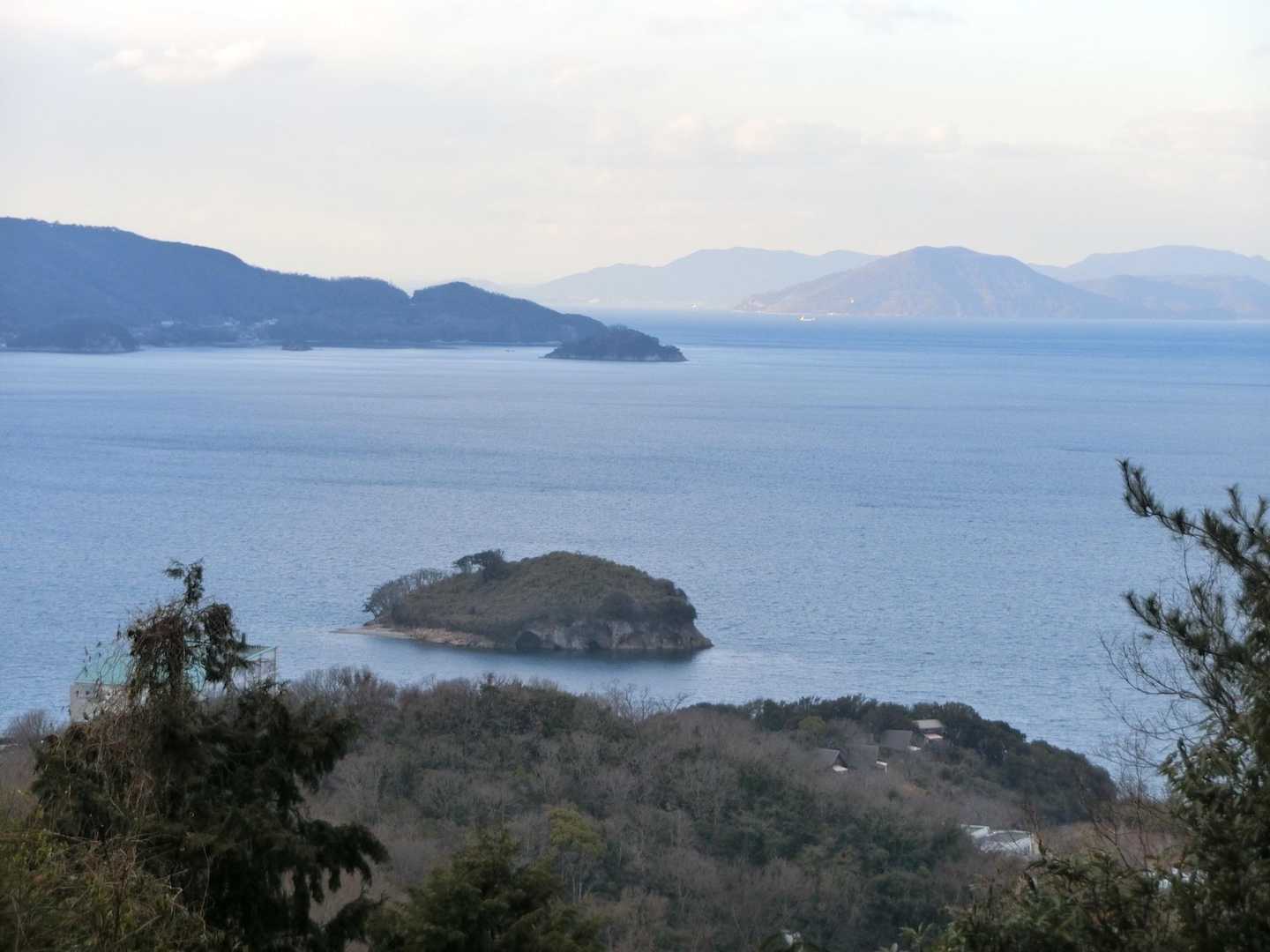 絹島