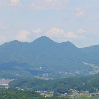 まさに「山」ですね～。
左から右へ歩いた4つのピークが全て見れて嬉しくなる。