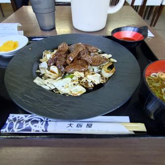 大阪屋到着ドジャース山本選手⚾も大好物の焼肉定食で早目のお昼パワーをチャ−ジします