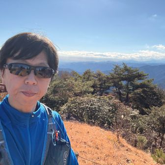 日の出山から眺望は良いね。