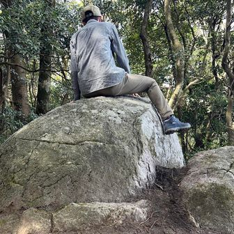 ボッチなので
座禅をセルフで撮ってみようと
奮闘中　他の方が来たので終了