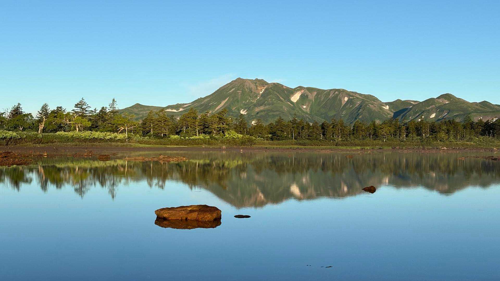 テン場に寄り道して…
大沼に映る“トムラウシ山”…ヤババ🥹
しっかり目に焼き付けた👍