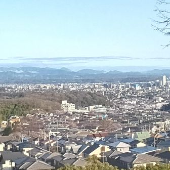 雨上がりの西方
今日行くところはこの方面の瑞穂町