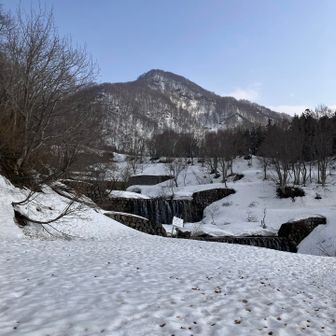 威守松山への尾根