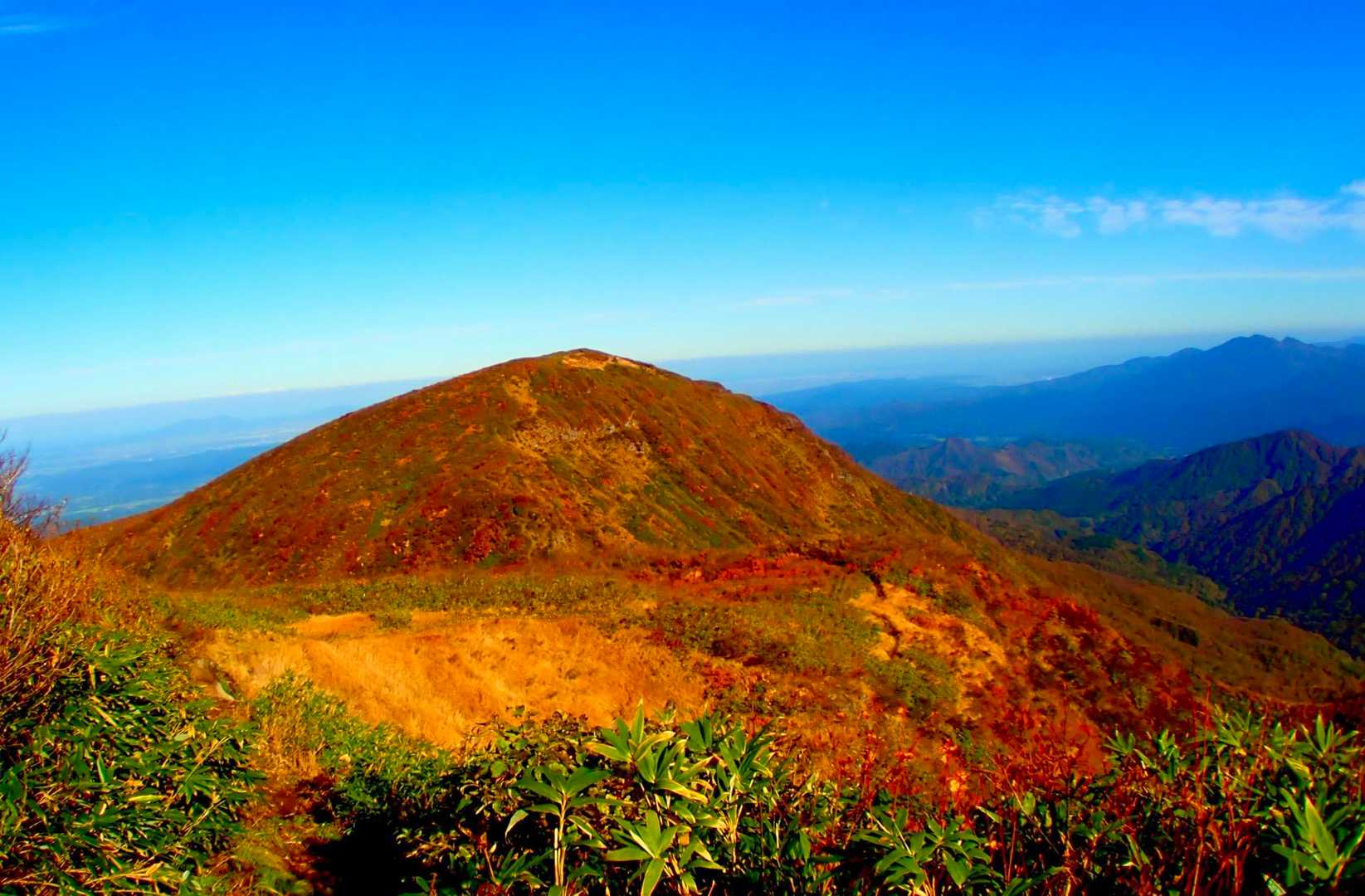 守門岳との分岐点からみた大岳⛰️