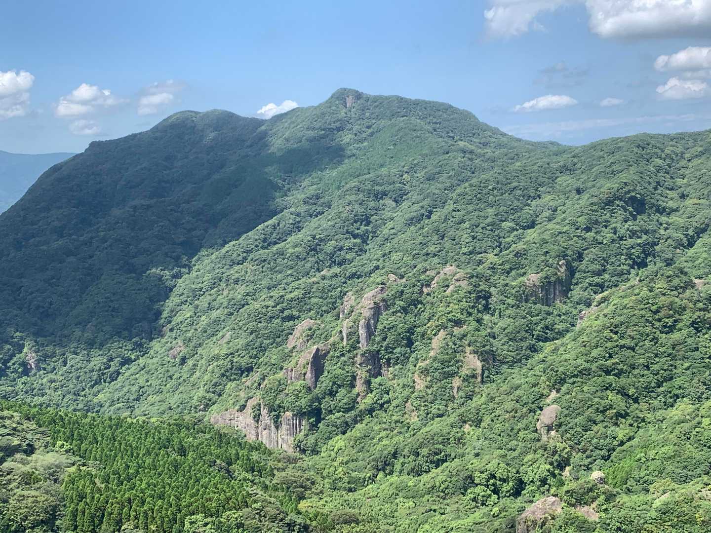 最強低山の呼び声高い、スリル満点の黒髪山定番コースの写真