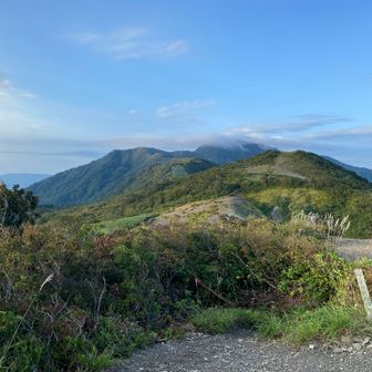 ブイガ沢のコル

だんだん金北山近づいてきた😆