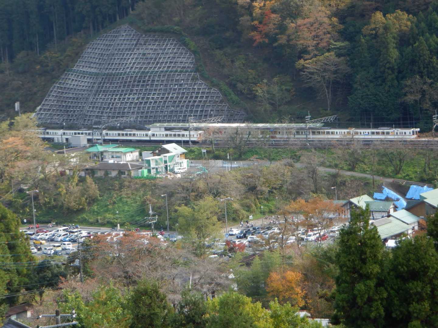 芦ヶ久保の道の駅。バイクと車がいっぱい