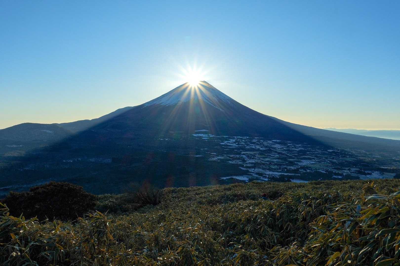 本栖湖キャンプ場-竜ヶ岳 往復コースの地図・登山ルート・登山口情報