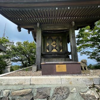 男体山