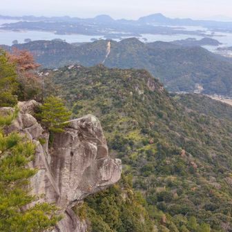 アレが🦁ライオン岩