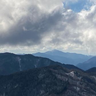 ちょっと雲出てきたら寒い