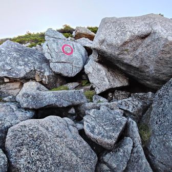 岩岩を乗り越えます