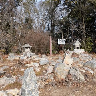帝釈山
石の祠が３宇立っています🙏