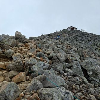 下山します。