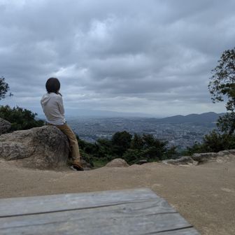 もぐもぐ。次はどの山行こうか｡｡｡