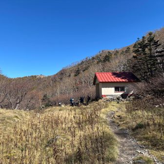 避難小屋帰還してランチ