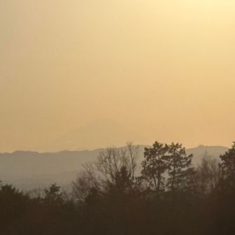 アップにすると出てくるんですよ🗻

⚠️心がきれいな人にしか見えません