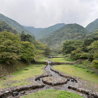 曇りのち晴れ予報、稜線はガスの中でした
