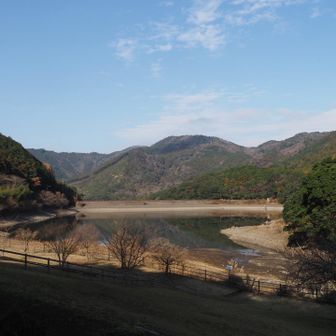 呉ダム。
公園になっててトイレもあり。
